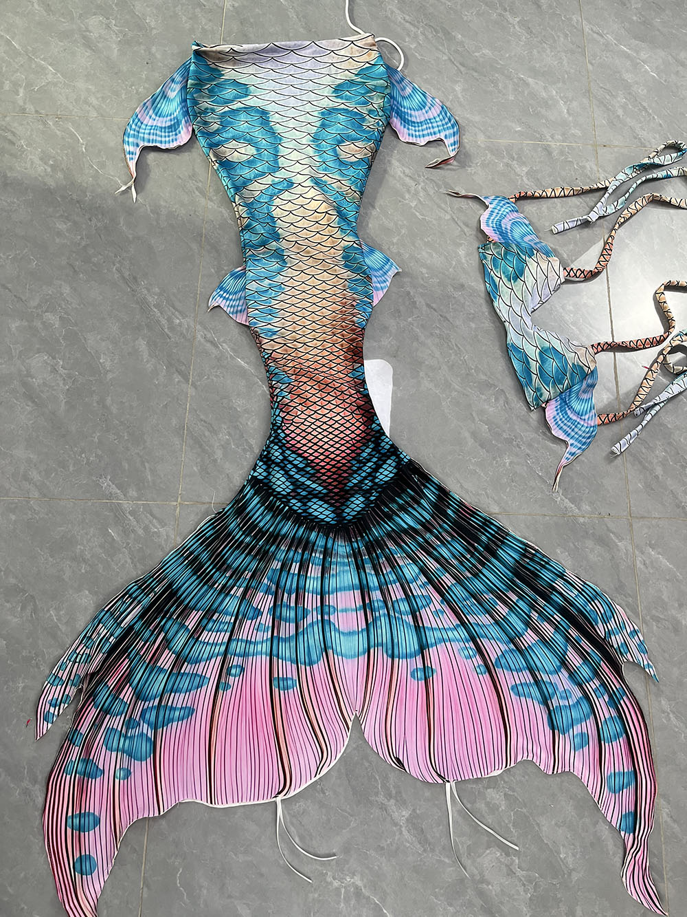 Colorful Dreamy Mermaid Tail A – обзор и цена Aquarium Marine